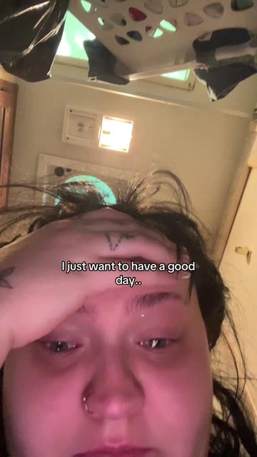 @kayleesalwayswright