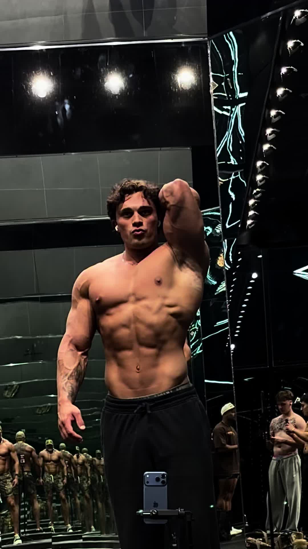 @landonsthompson