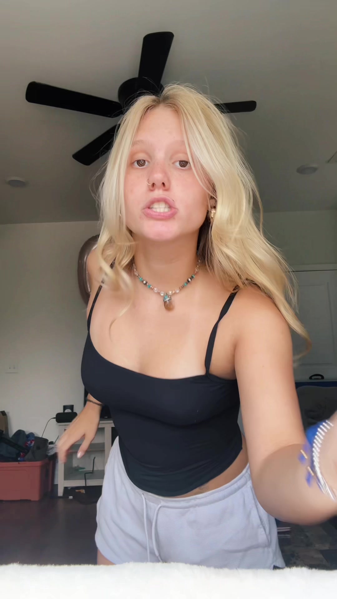 @uneditedava