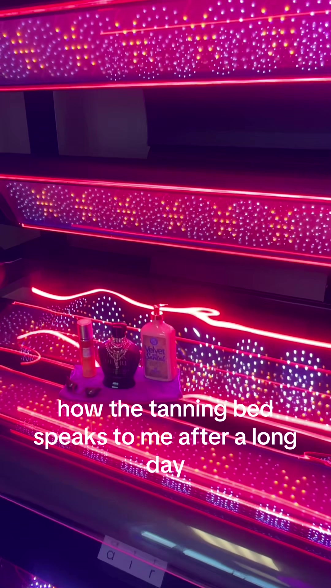 @Toast Ur Bunz Tanning ☀️