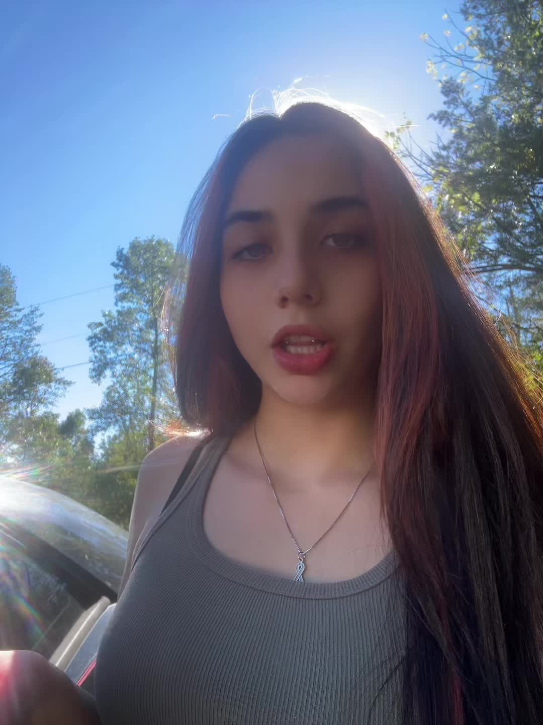 @Häÿłëë Fäłłś 🌸🤍.