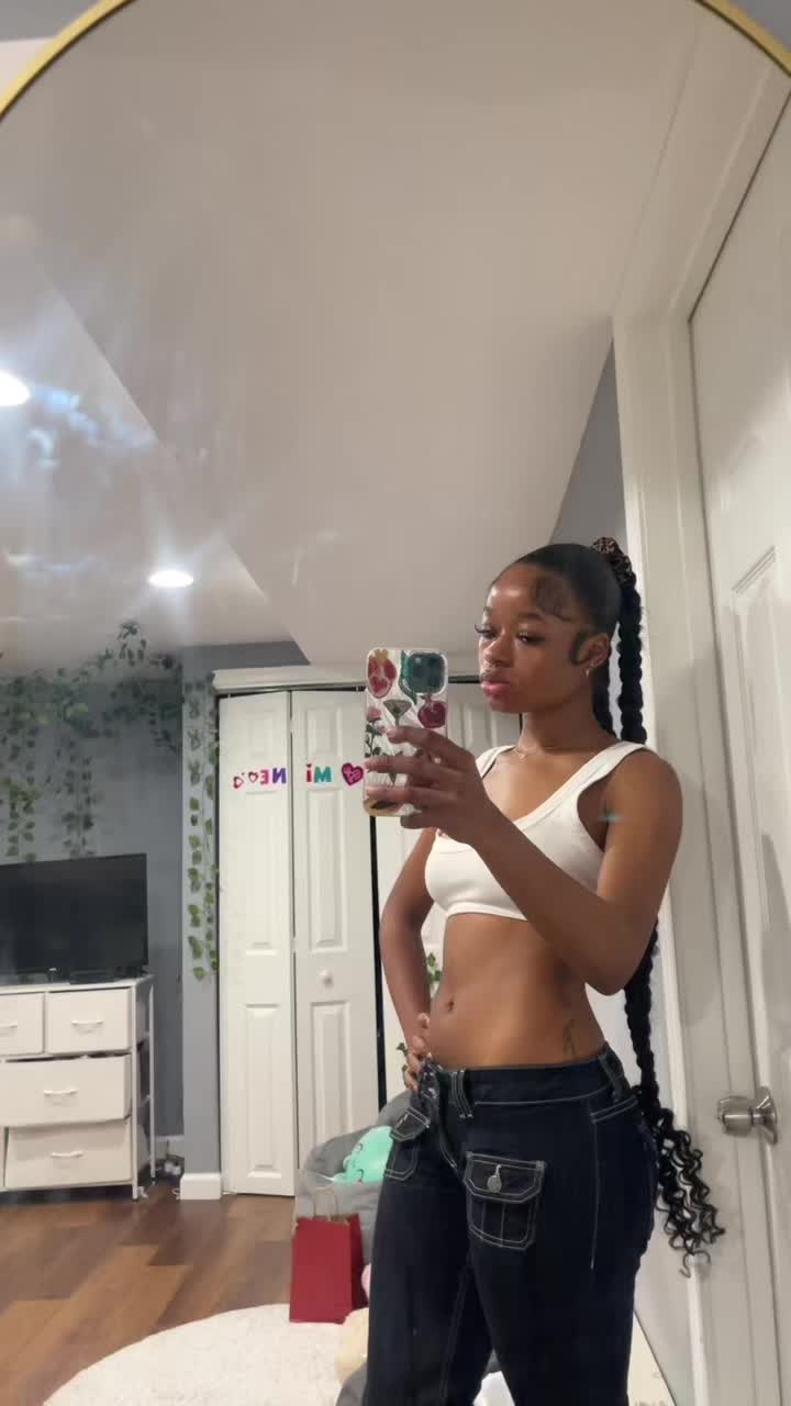@astrogirlll01