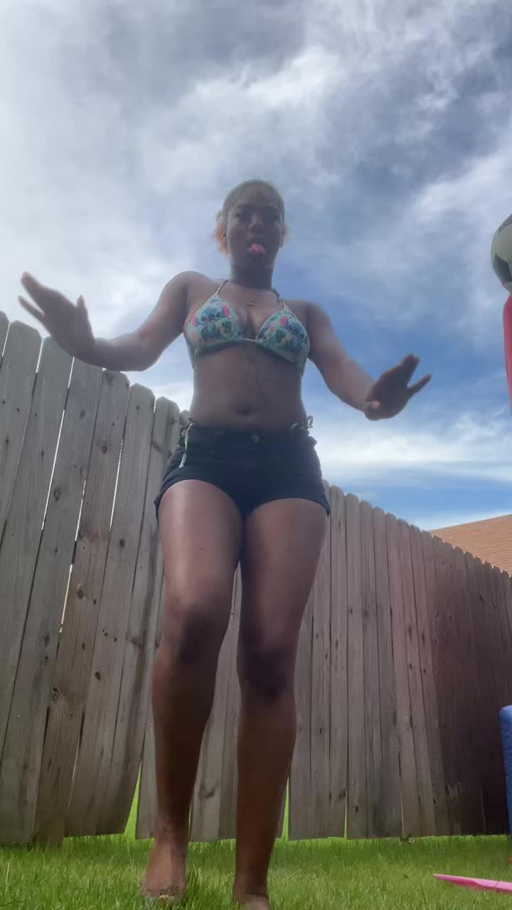 @Itsziahwiththe2gens