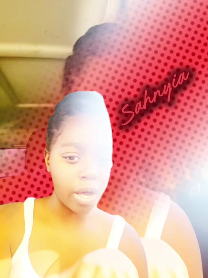 @thatgirl_Nyia