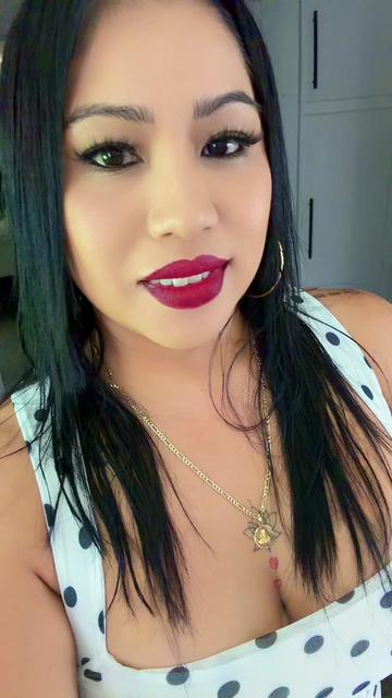 @Curvas Divinas