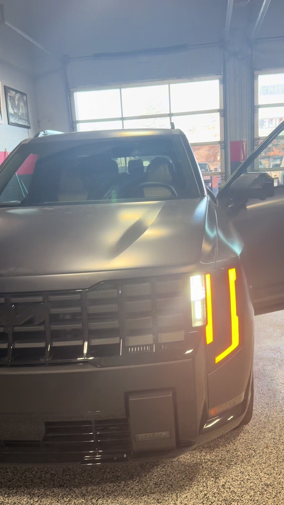 @Golden Star Auto Glass