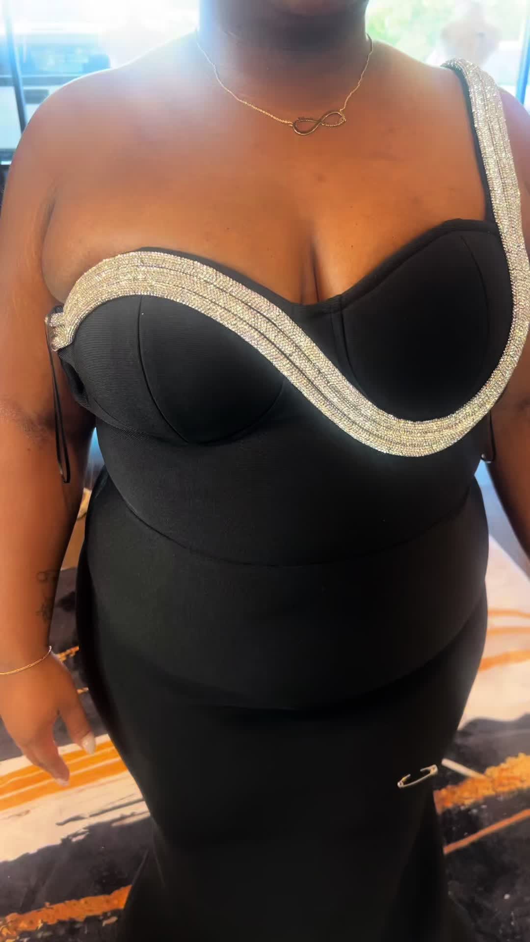 @nicolesymone_90
