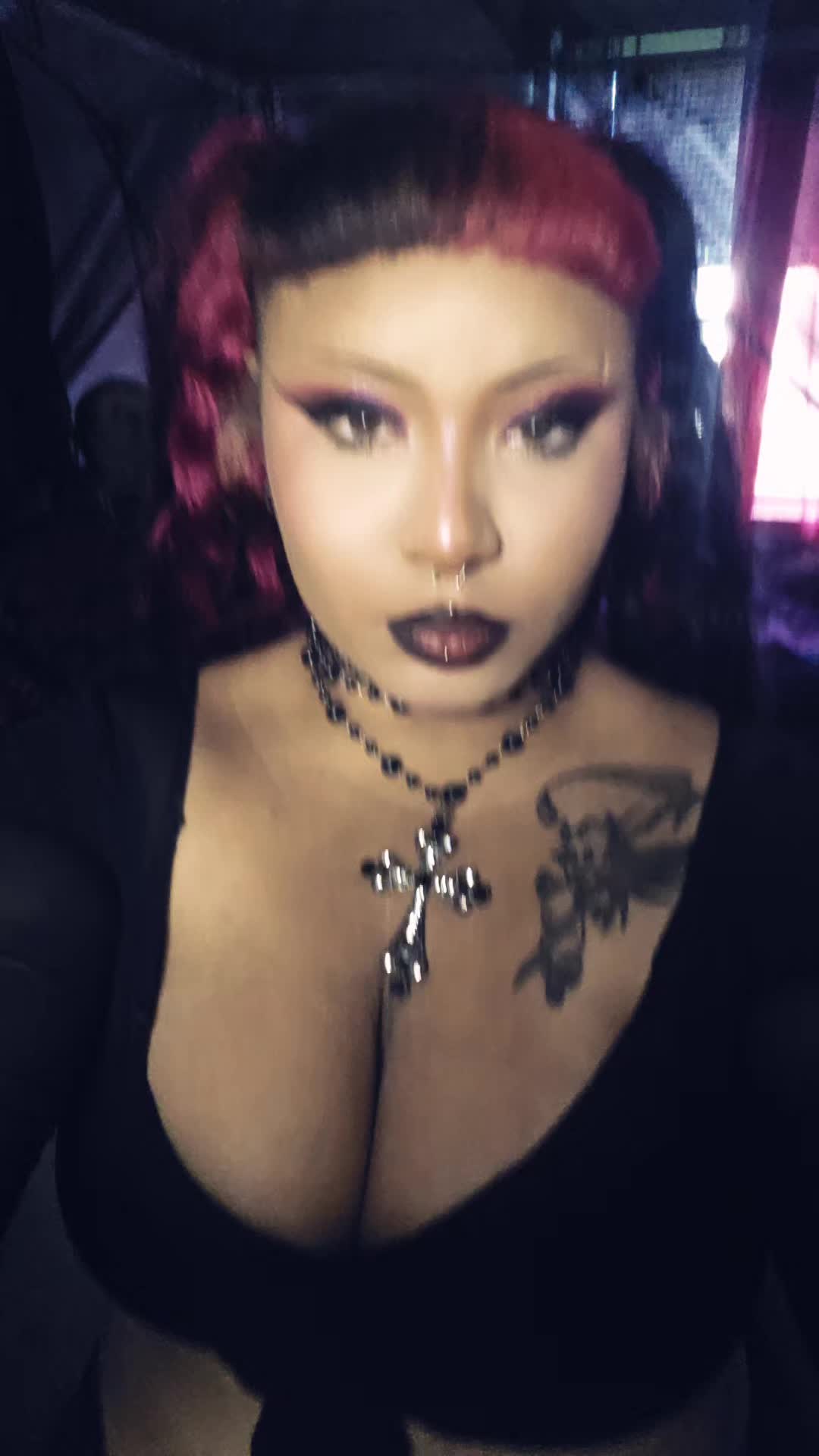 @Salem🧛🏼♀️