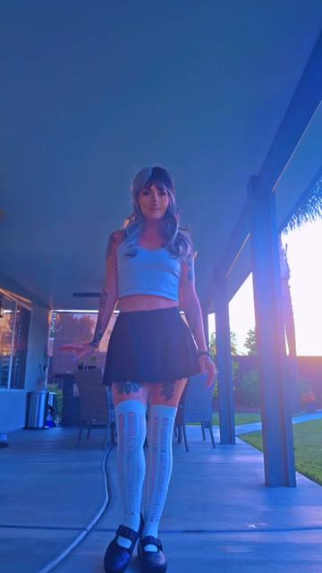 @𝕭𝖊𝖊🌹🖤