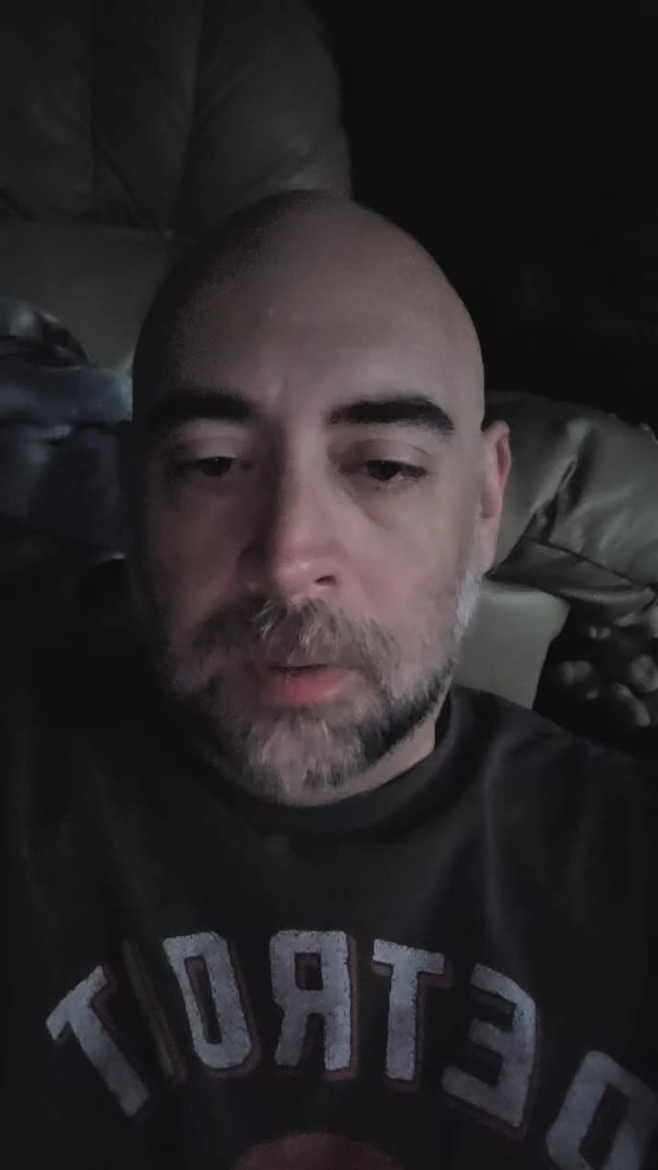 @OneOfThemIsMe