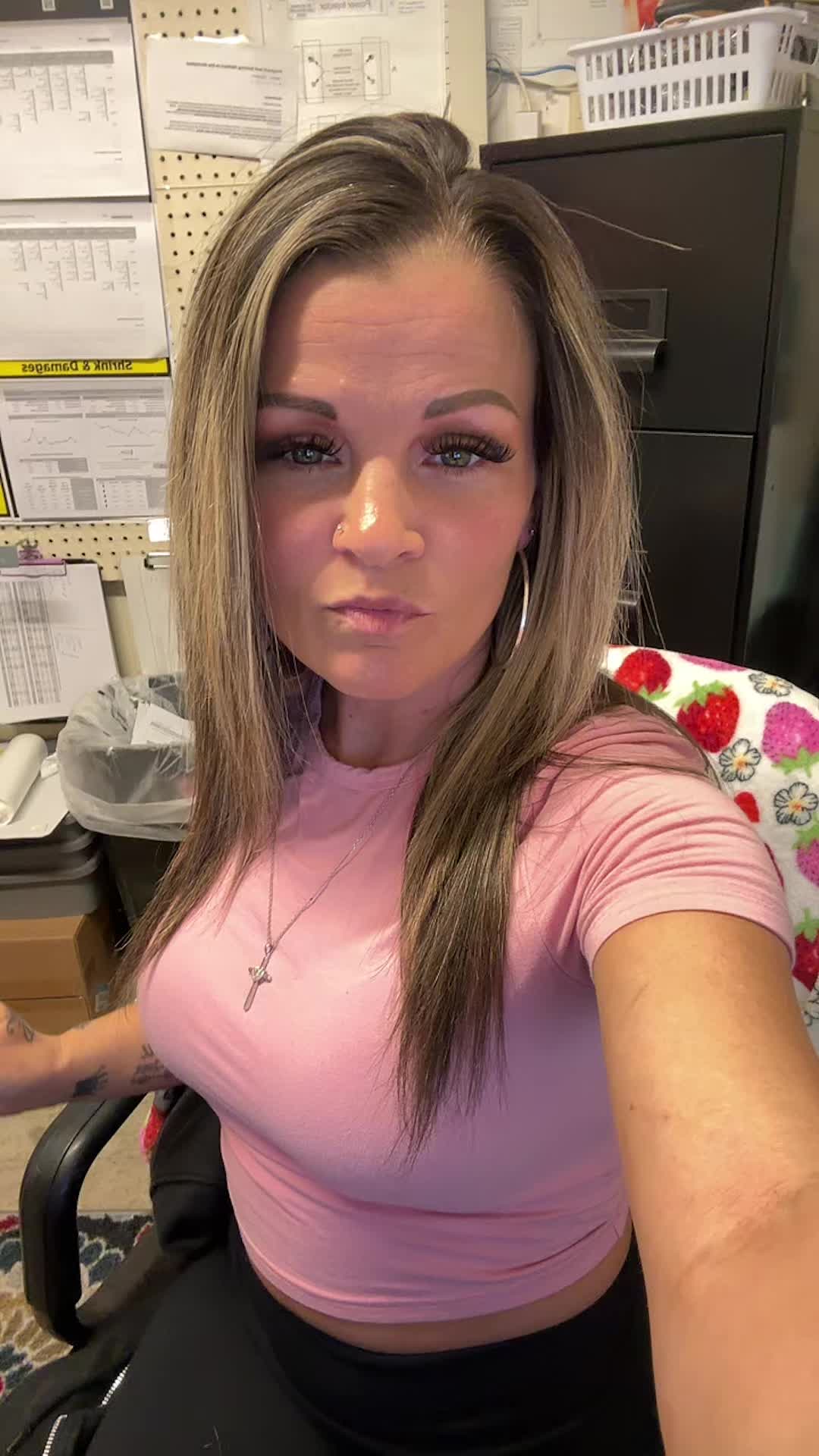 @JessicaXoxo 💋💋✌️