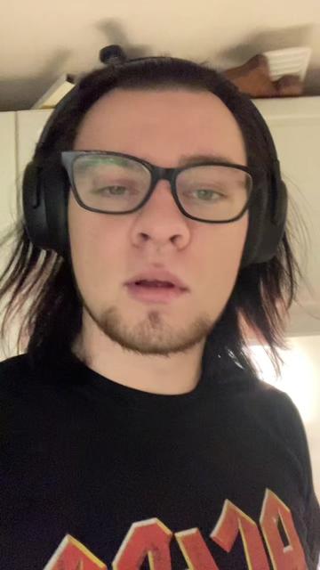 @CanadianGhoul