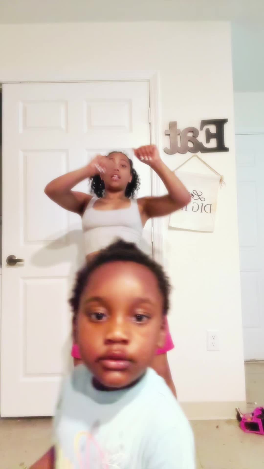 @x.meiyaa