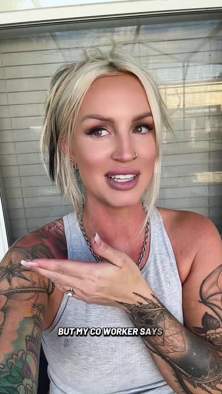 @tiffanylatelyyy