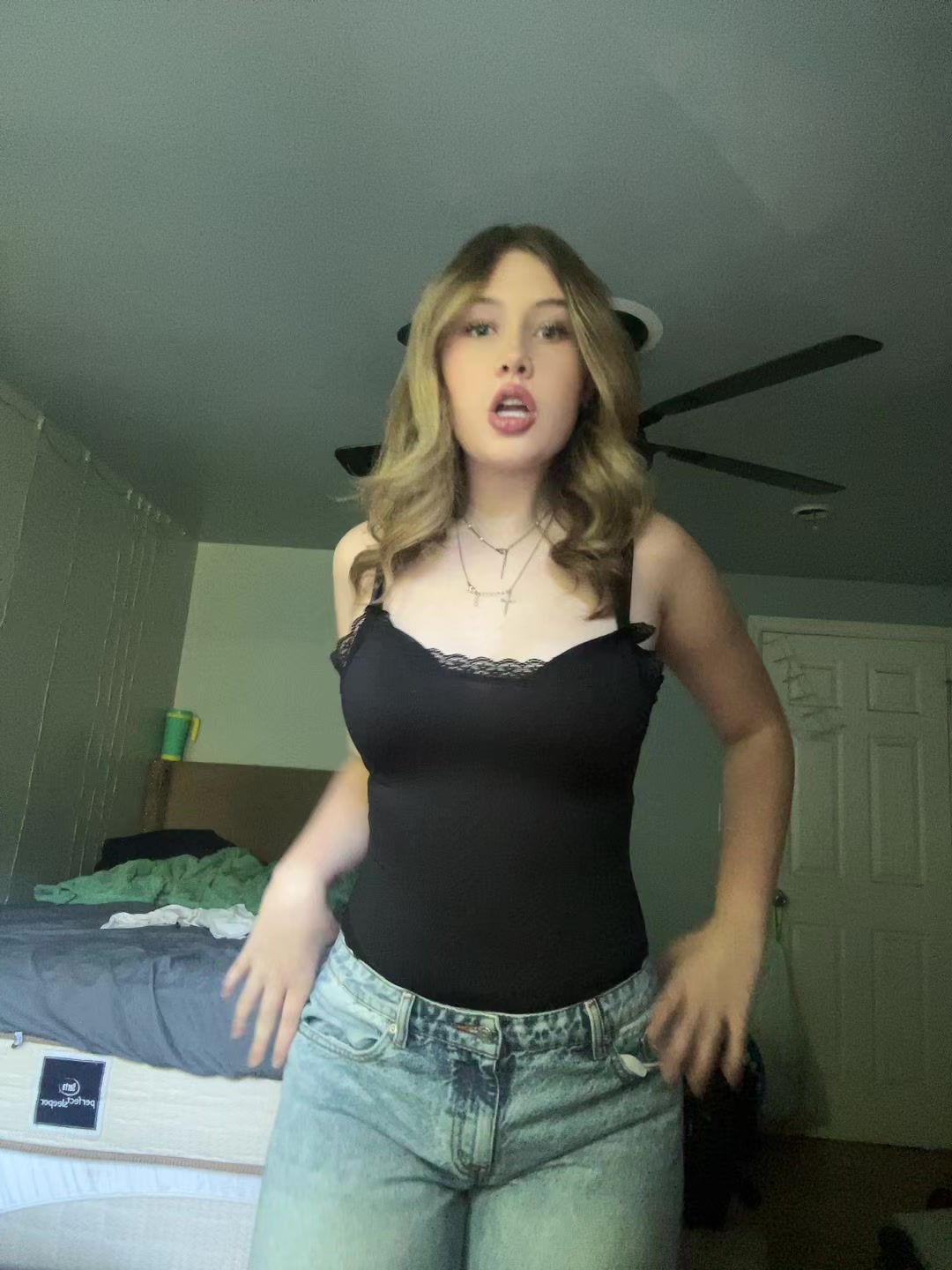 @bellaaa