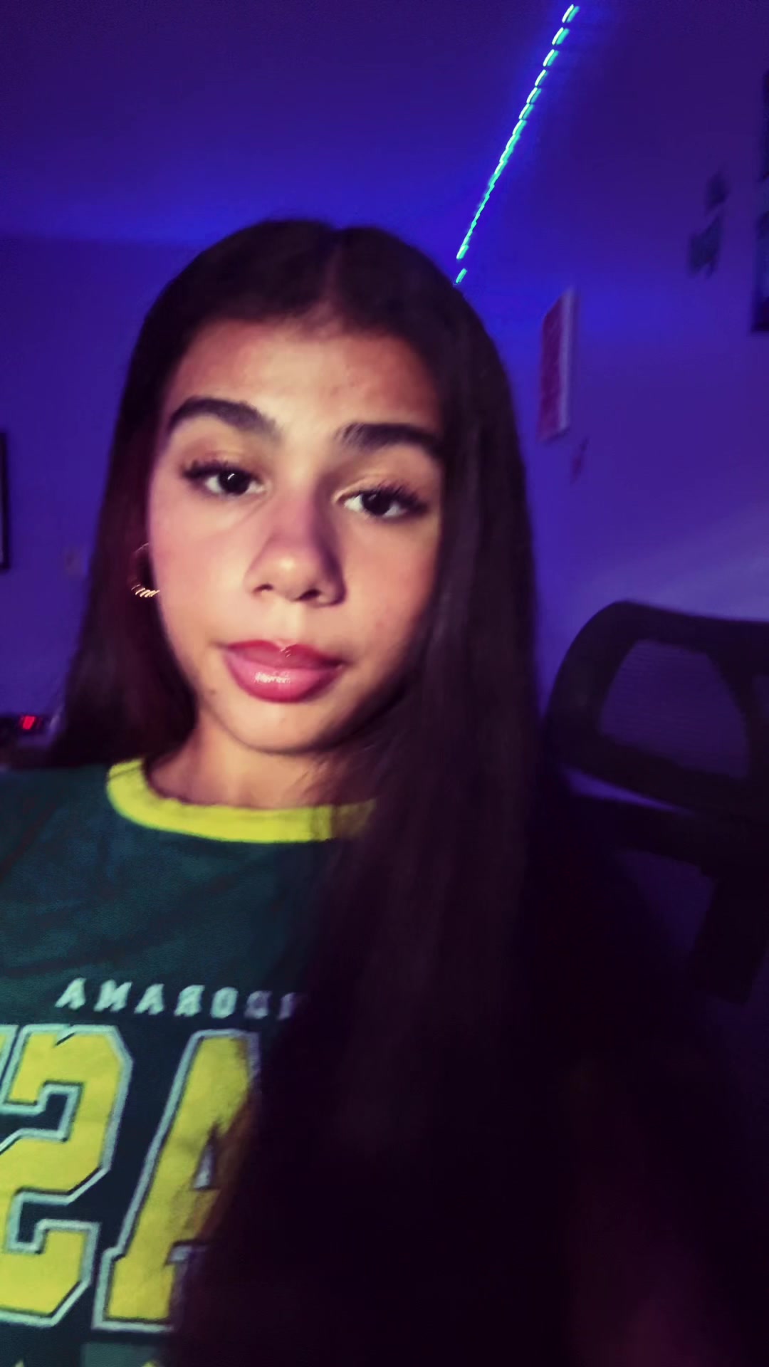 @￴ ￴￴