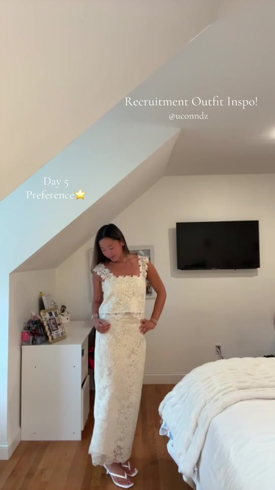 @UCONN DELTA ZETA