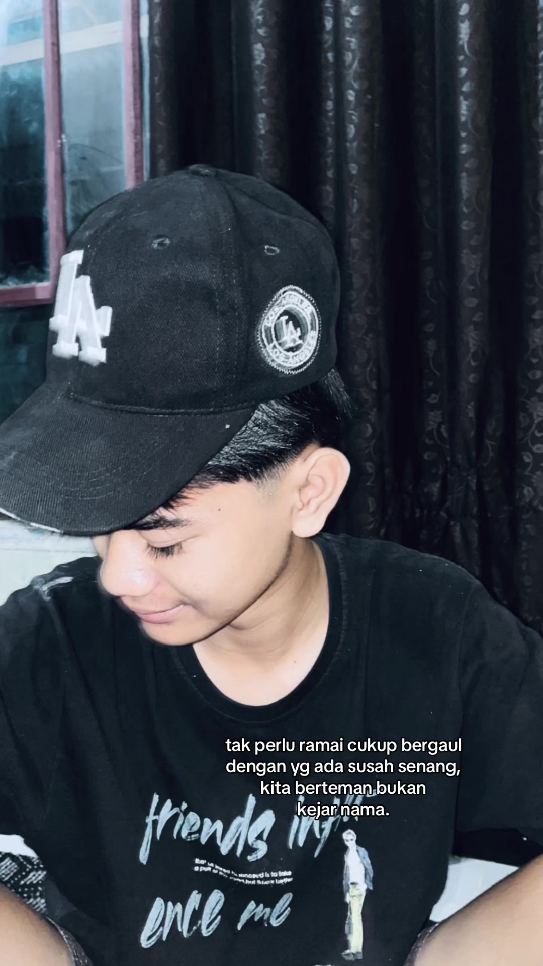 @￴