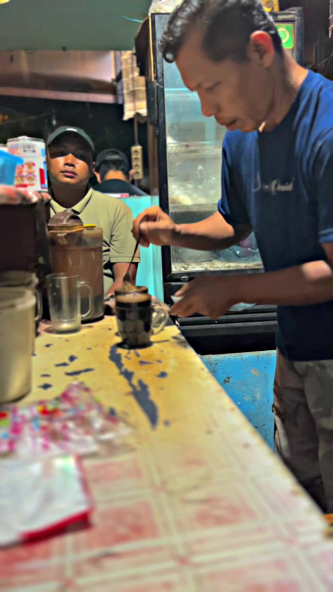 @Wong Tulus 🐝