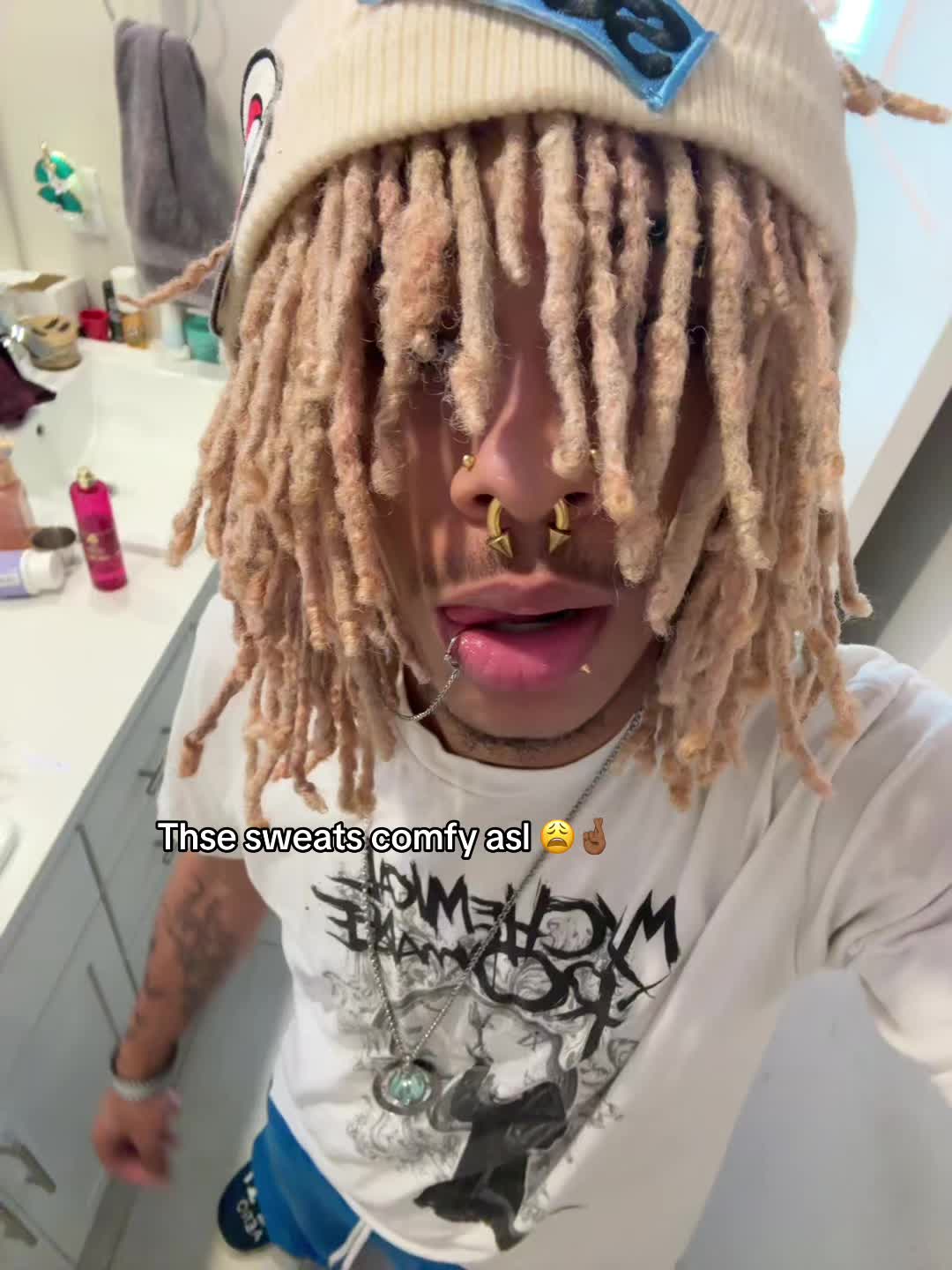 @𖣂♱AK𖣂♰