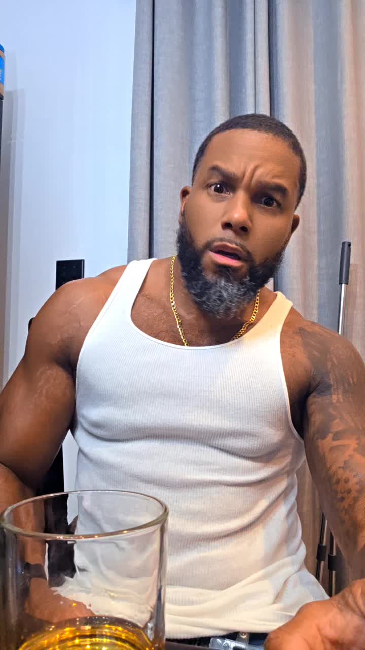 @Isra 444🔥🥃