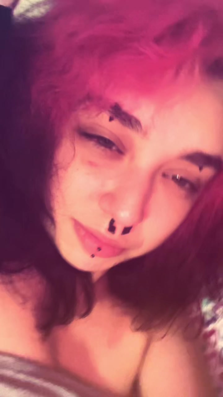 @.g0ldwing._.billie.