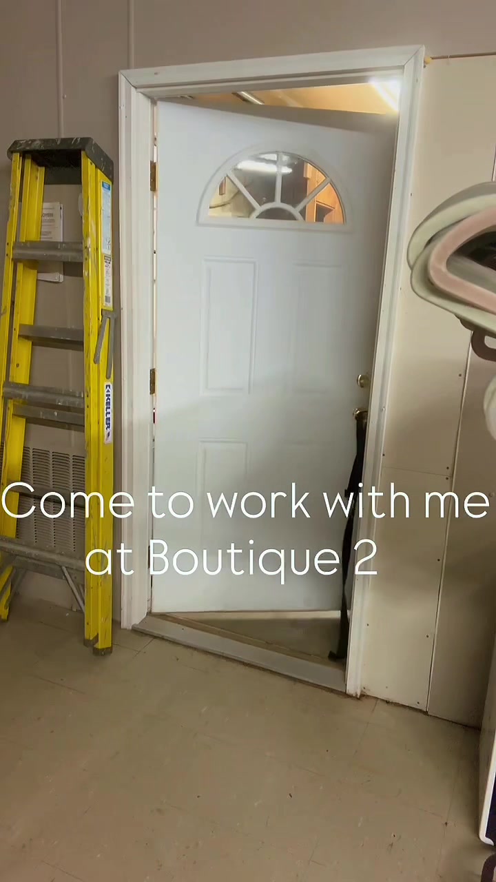 @Boutique 23