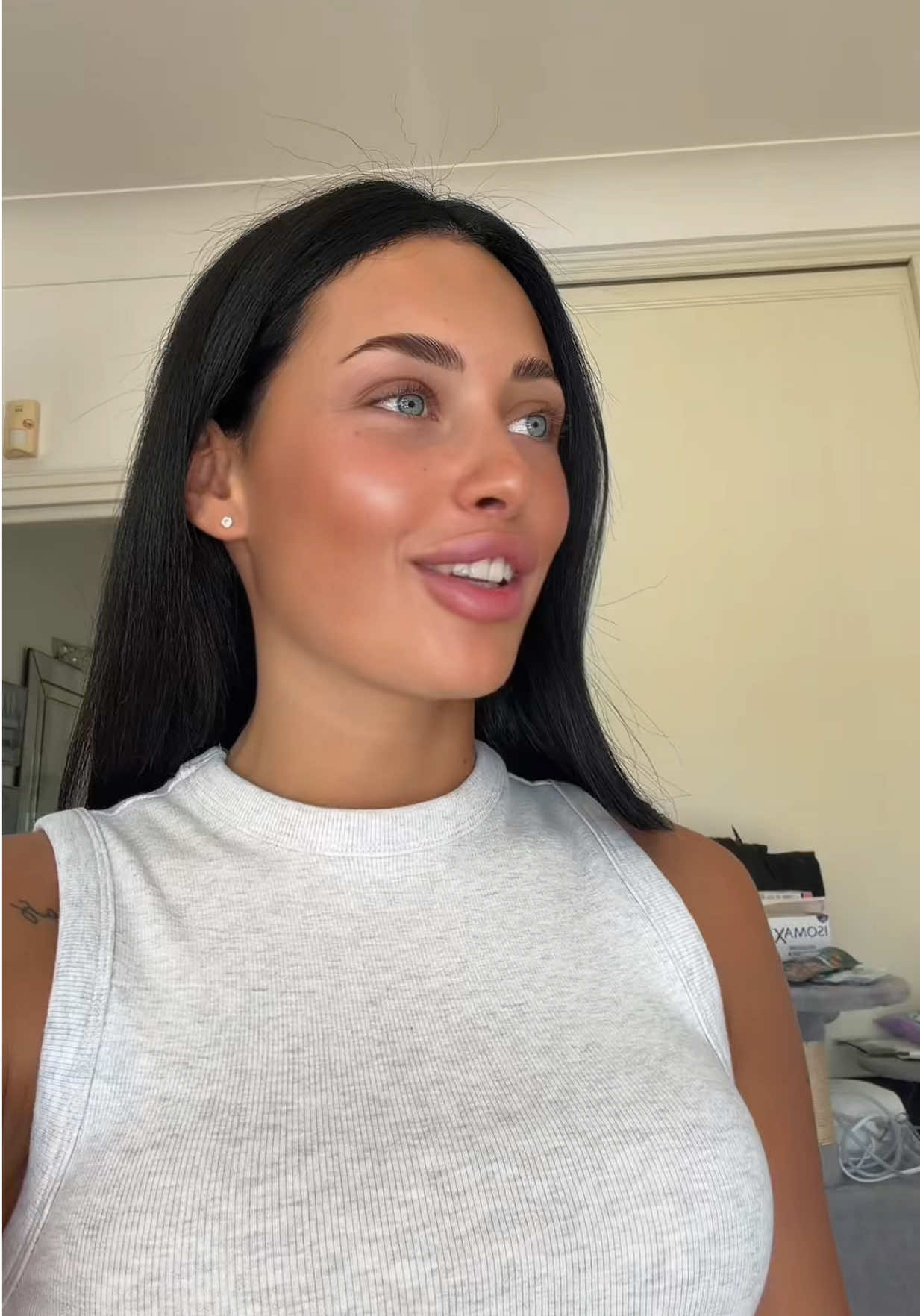 @Nicole Serreti