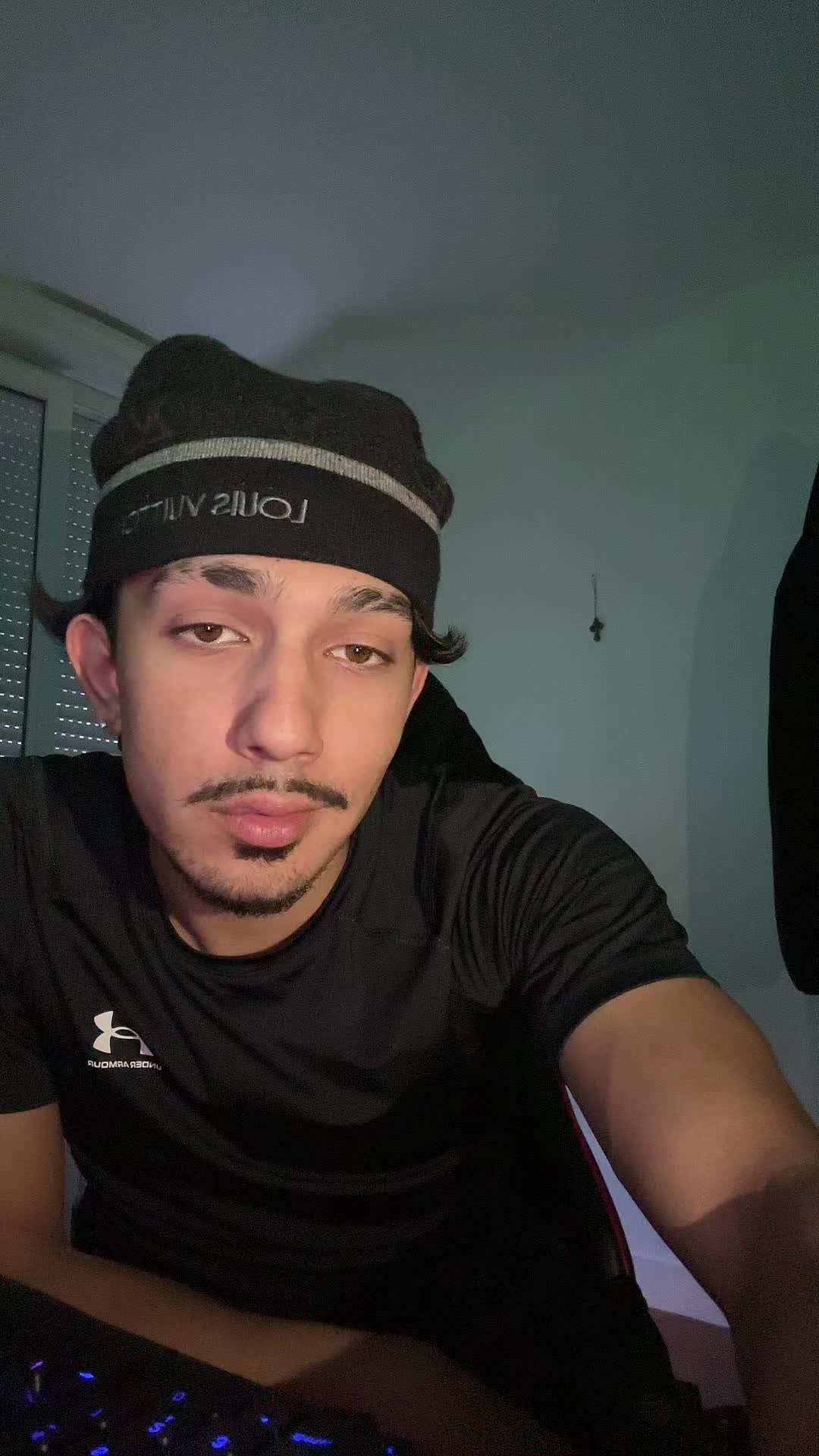 @E N V Y