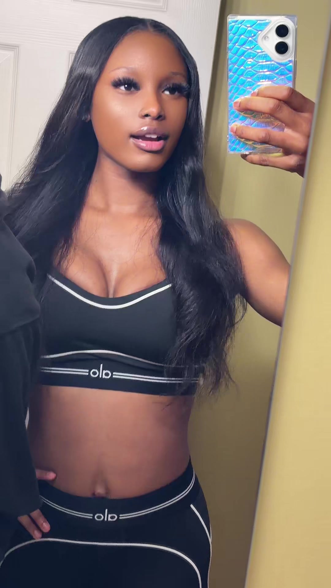 @foreignnchocolatee