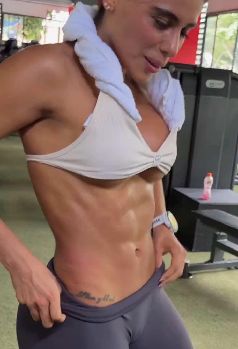 @𝗙𝗶𝘁 𝗕𝘂𝘁𝘁𝗼𝗰𝗸𝘀