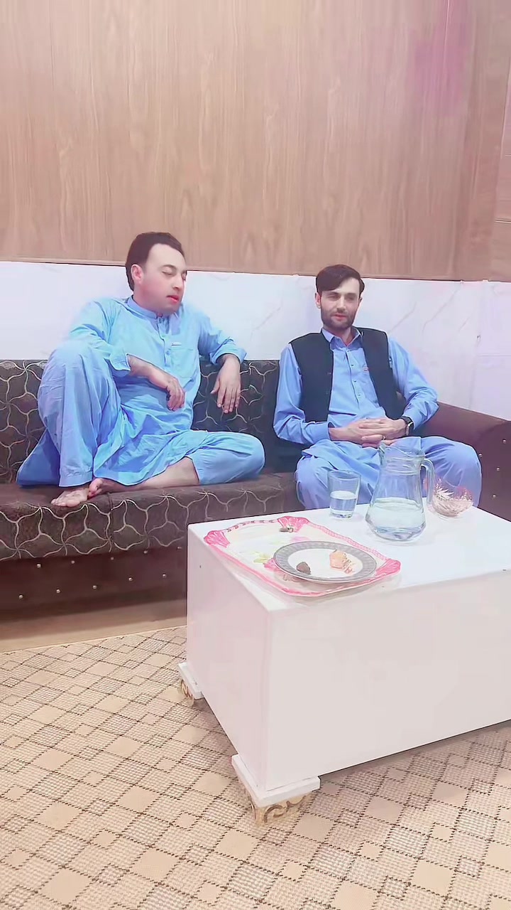 @Gul Khan 🌹🌹🌹🌹🌹🌹🌹🌹