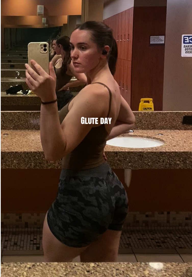 @laurenbeth 🤱🏻🏋🏻♀️📚