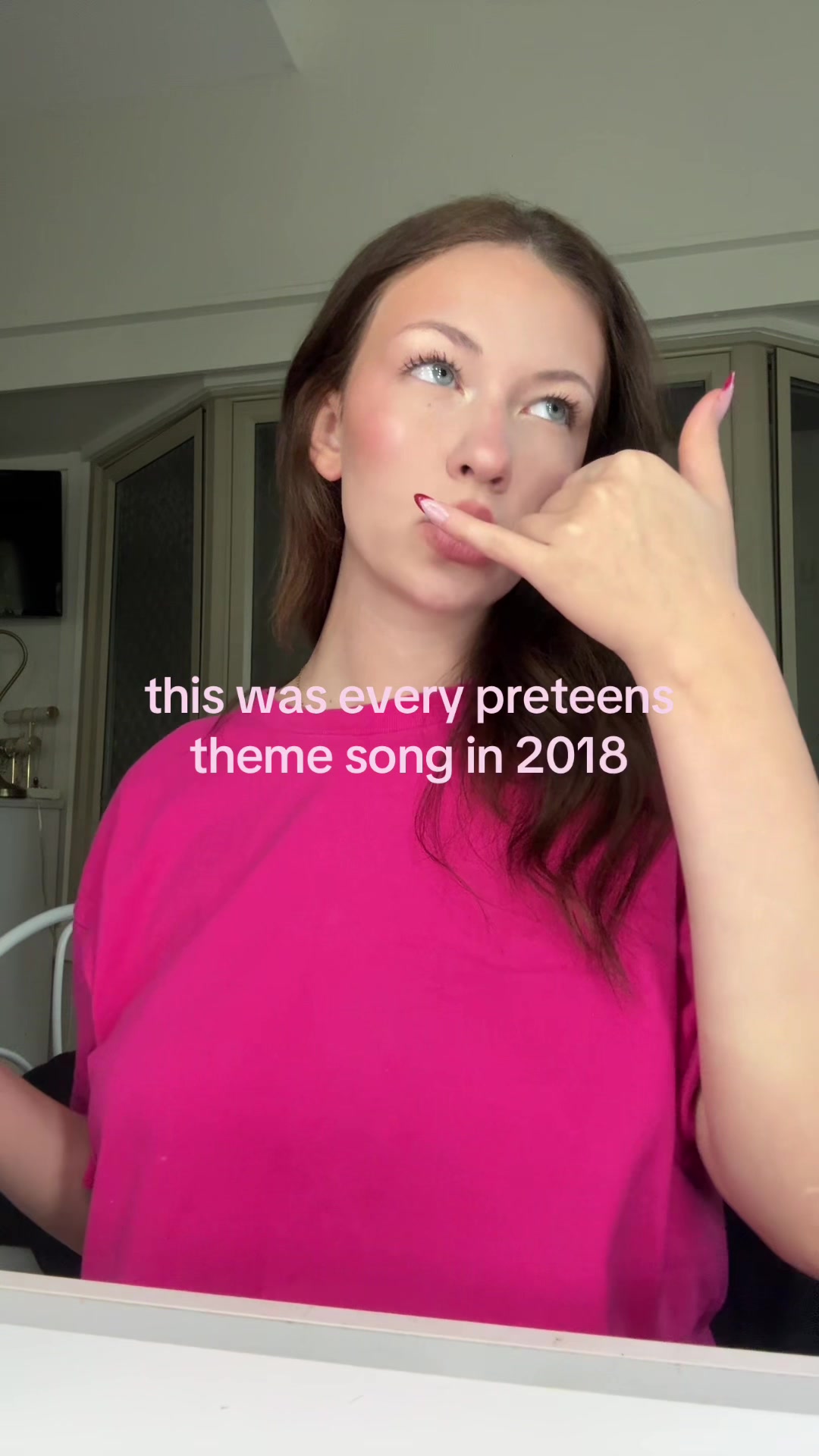 @𑣲 t
