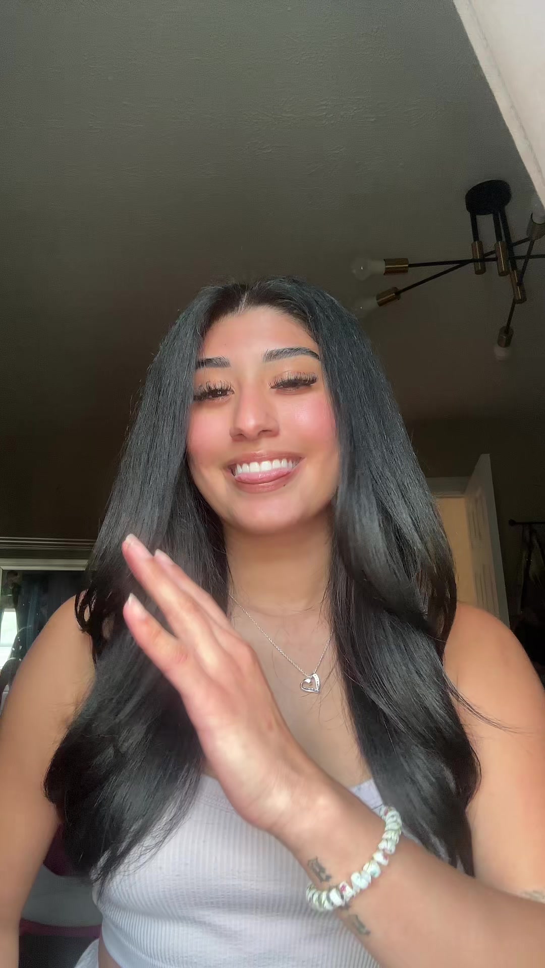 @Nayeli