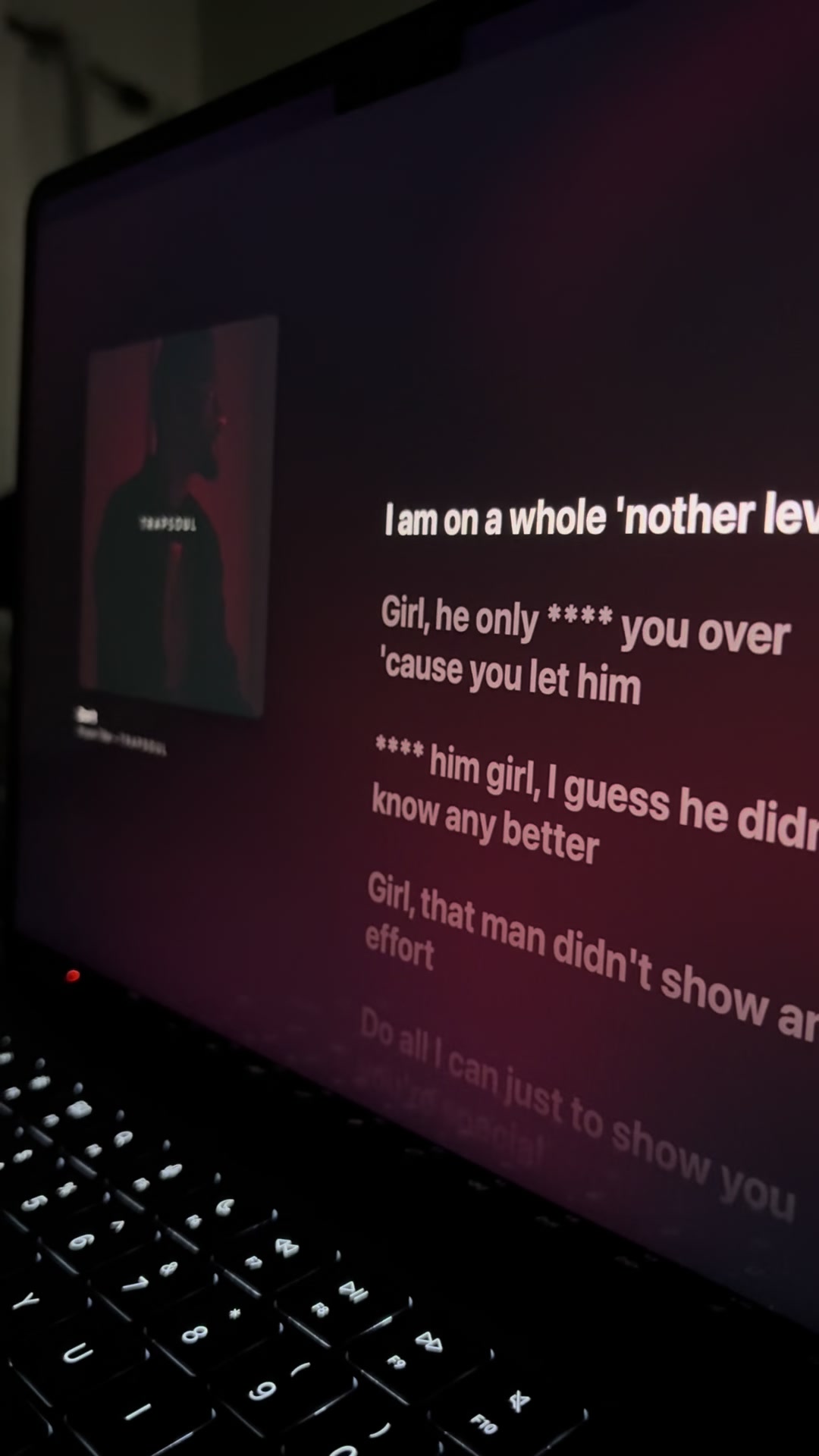 @️