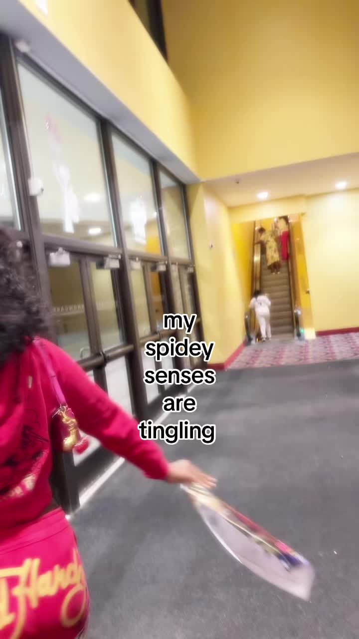 @≽^•༚• ྀི≼