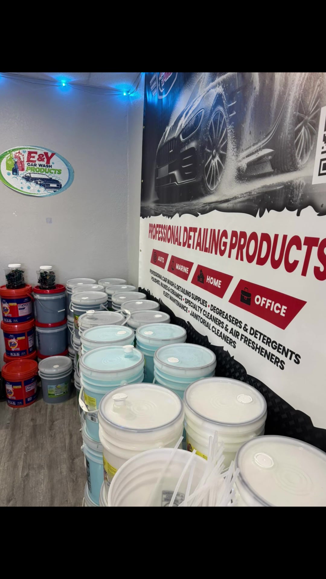 @Laundry detergent supplies