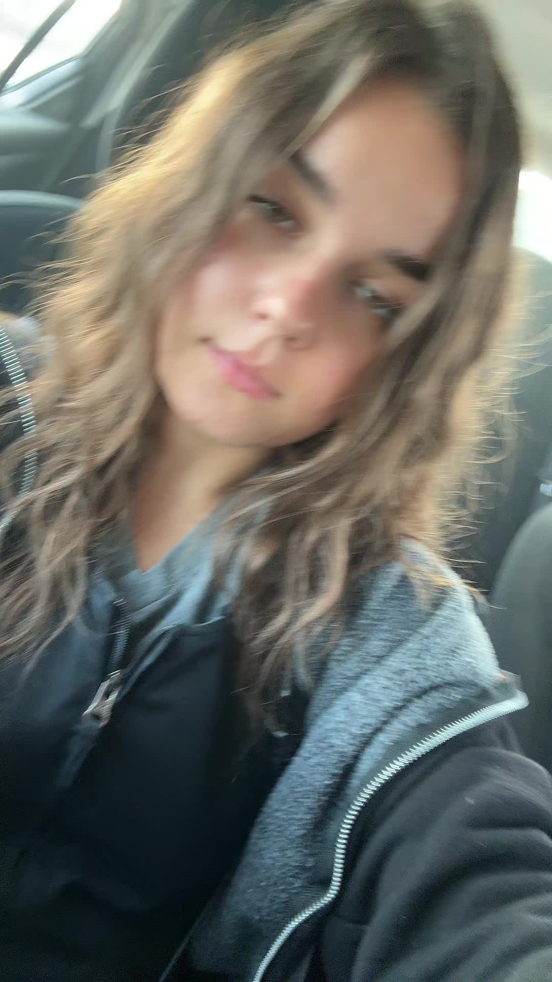 @hellafunchick