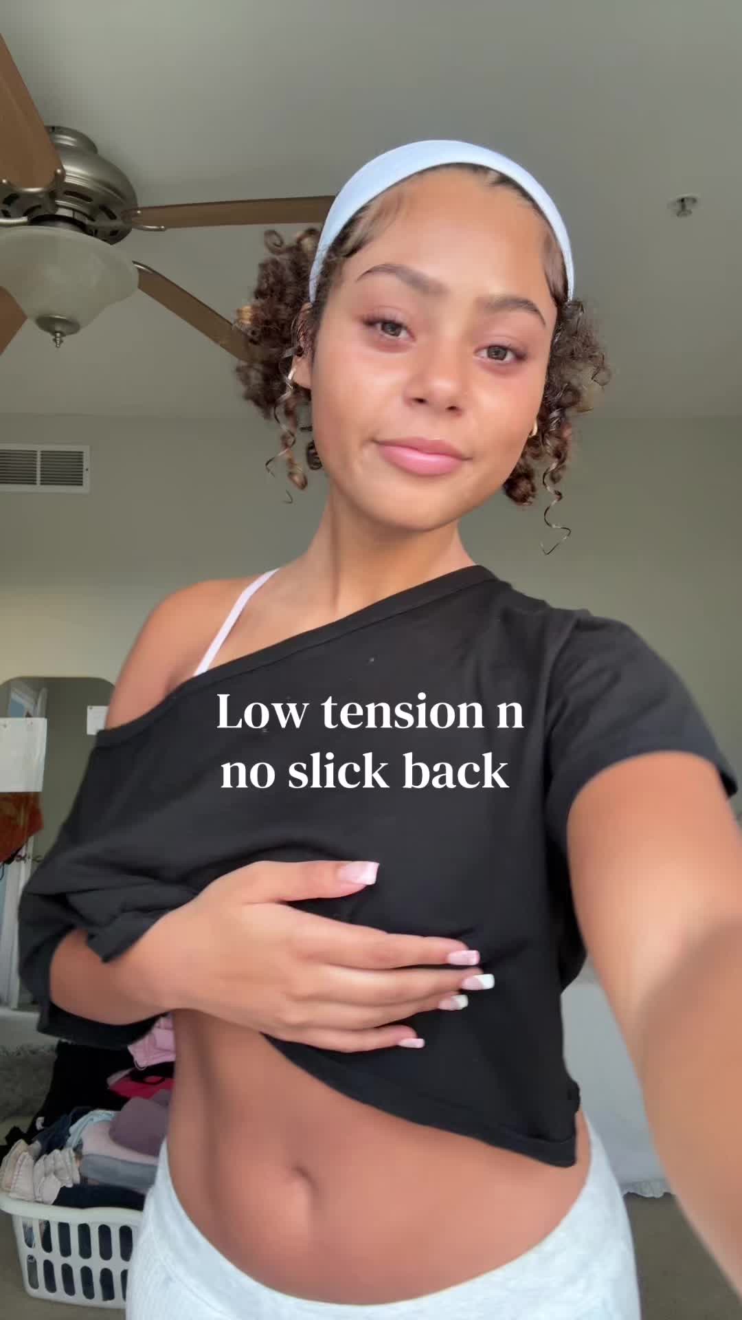 @𝑾𝑯𝑰𝑻𝑵𝑬𝒀 𝑭𝑰𝑬𝑳𝑫𝑺🌺