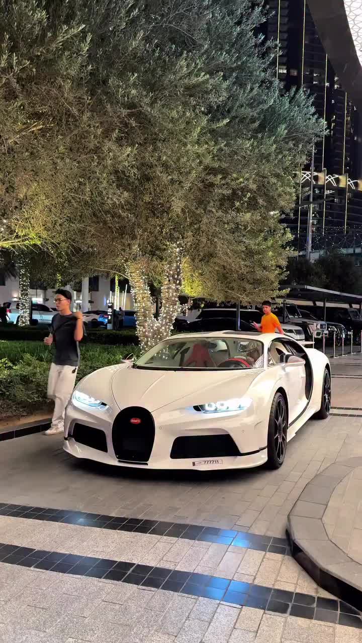@Elite Supercars