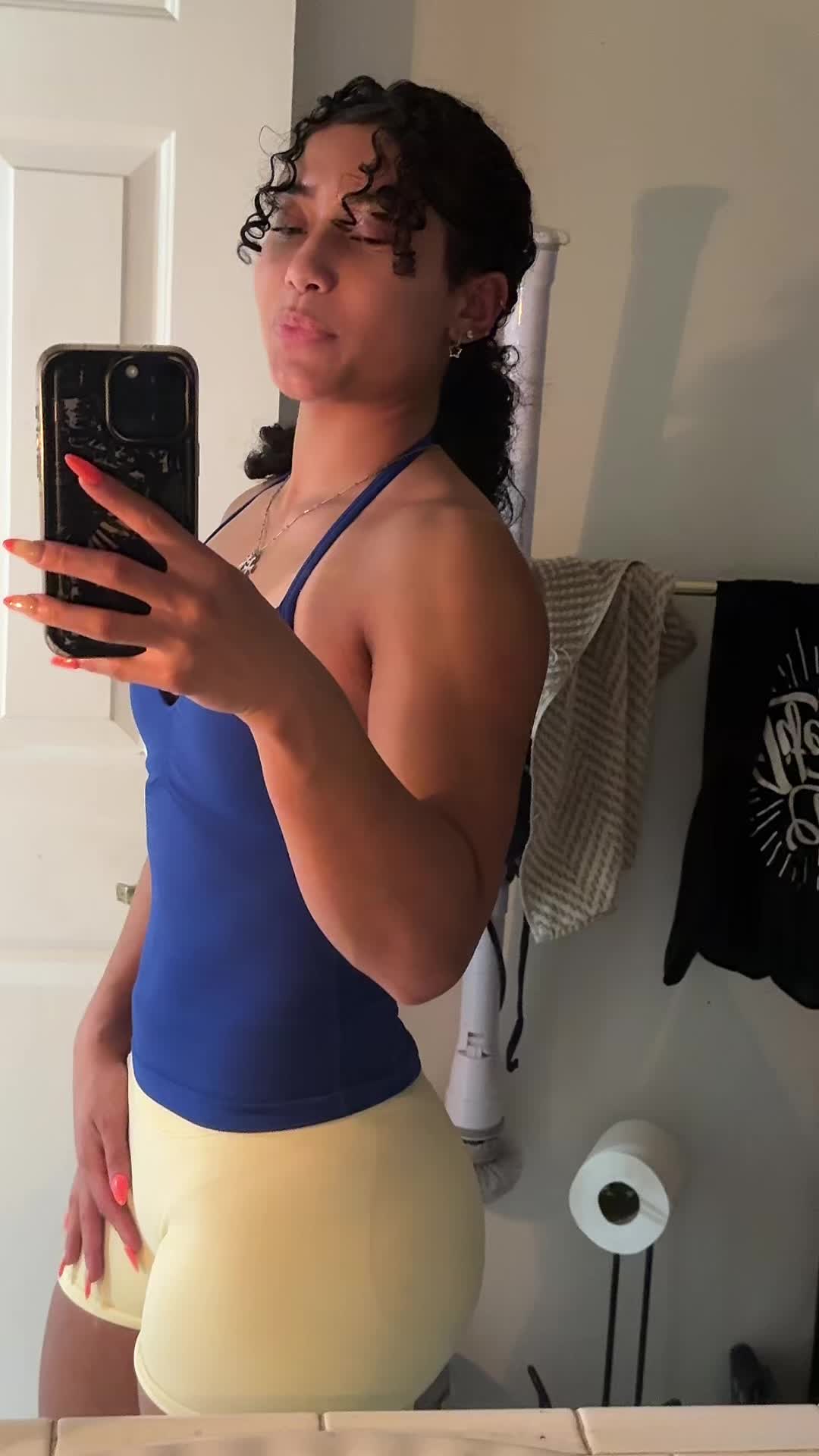 @Hailee Mariko🫂