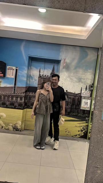 @Dek tiny🕊️