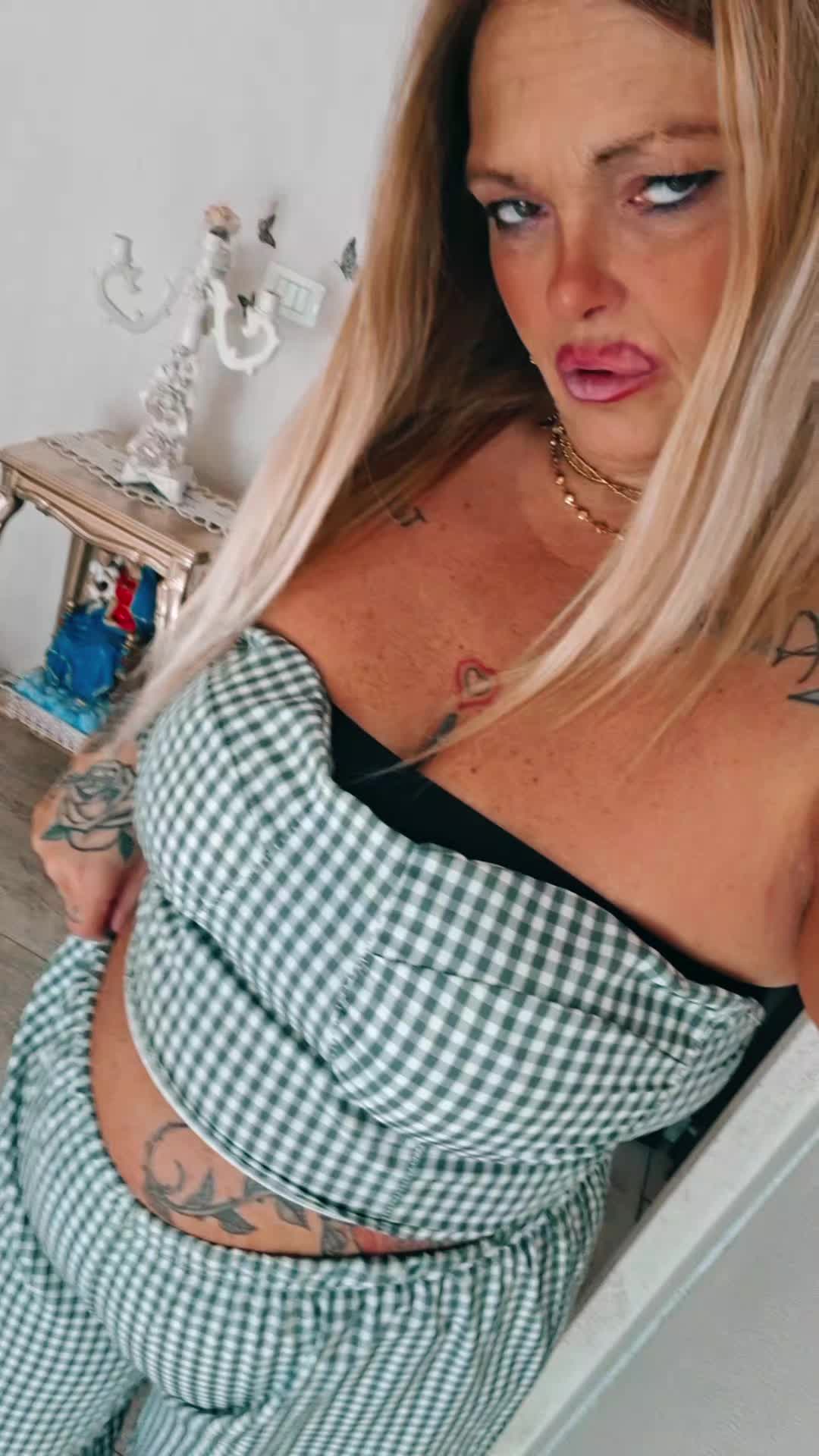 @Mariarosaria