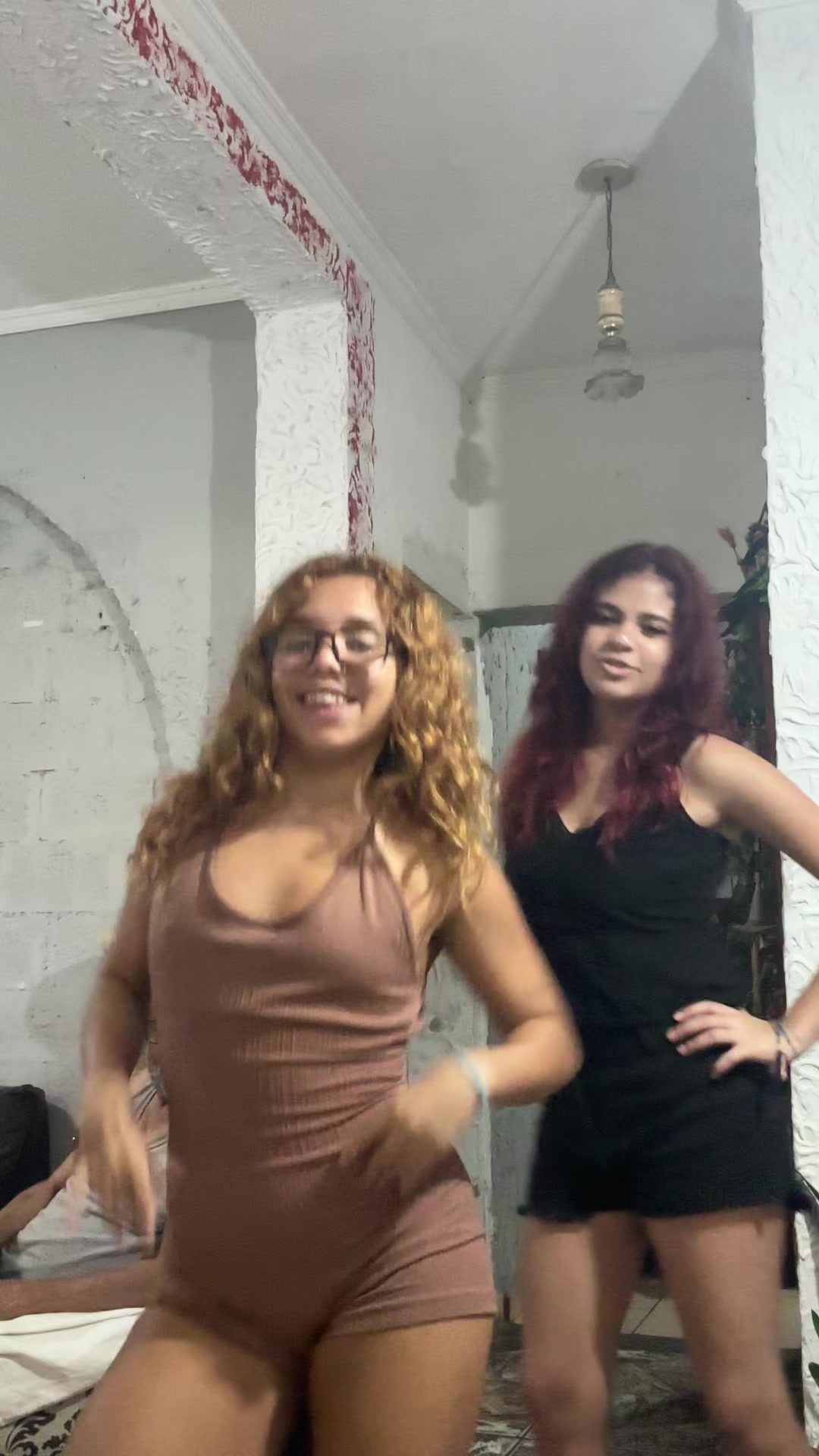 @alinecristinee_