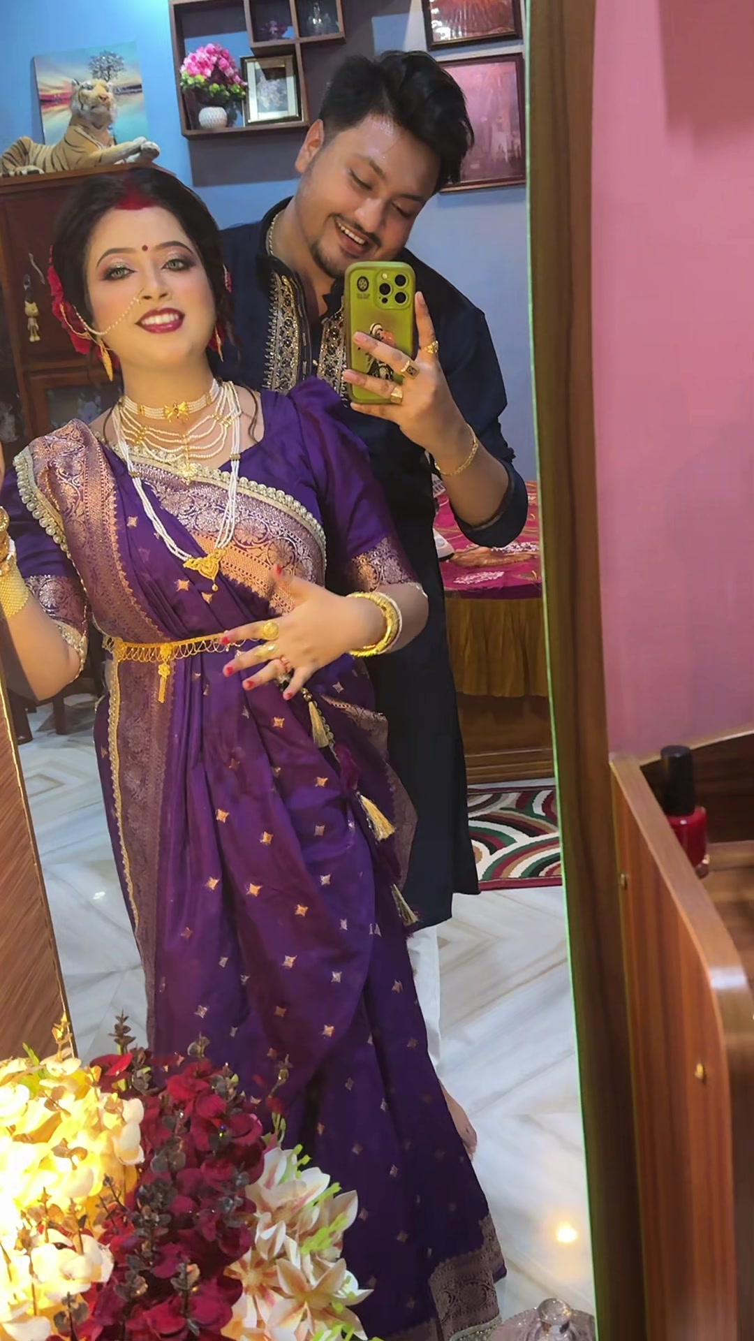 @Smile~coupleđPRIYOâ¤ī¸SWOSTIKA