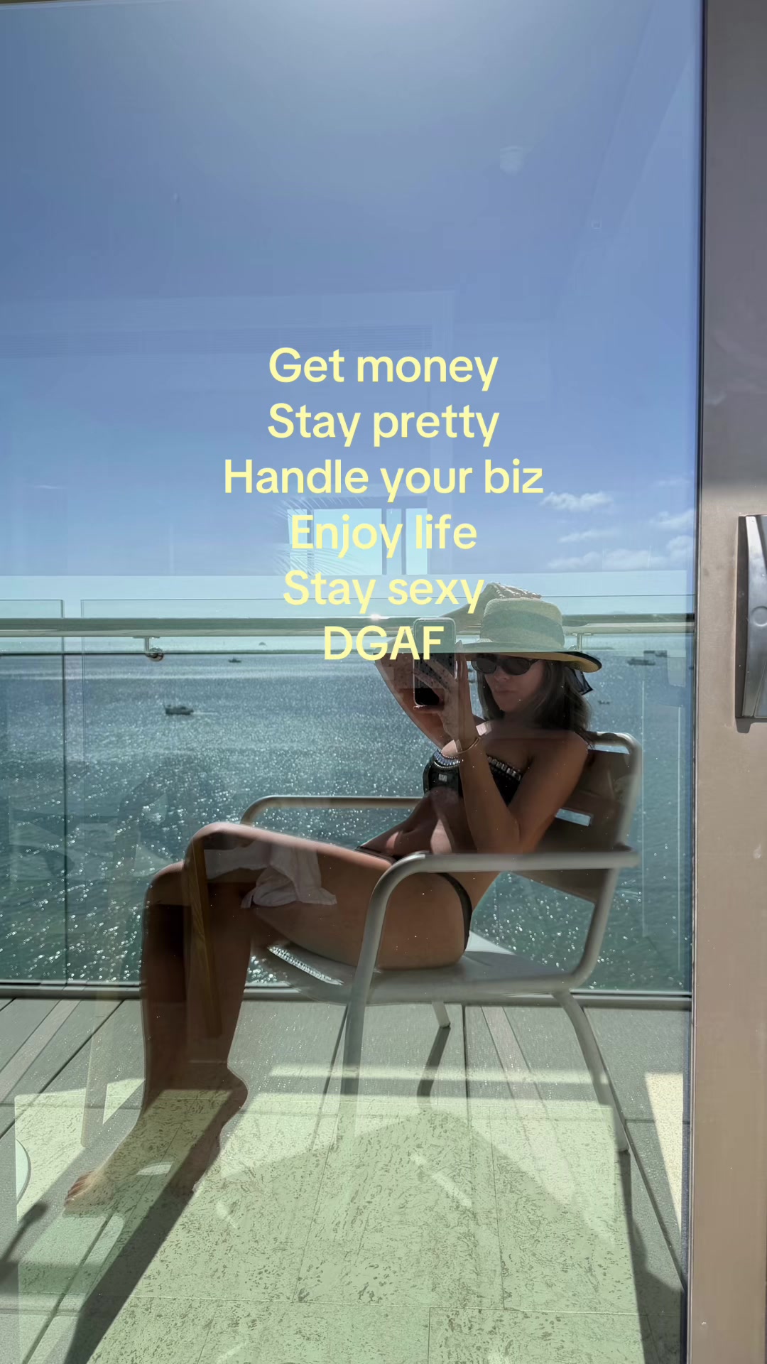 @Mia