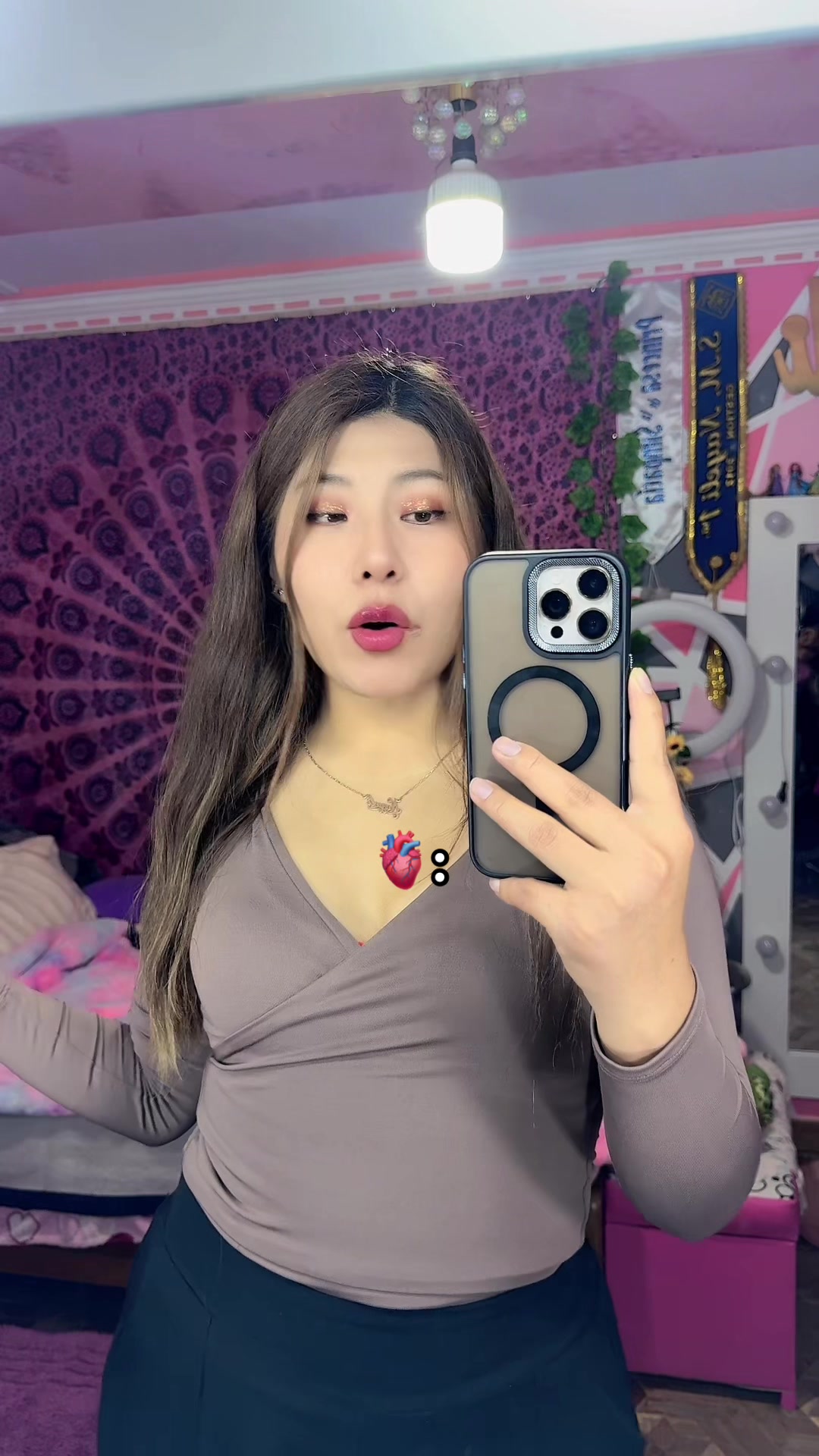 @𝑵𝒂𝒚𝒆𝒍𝒊