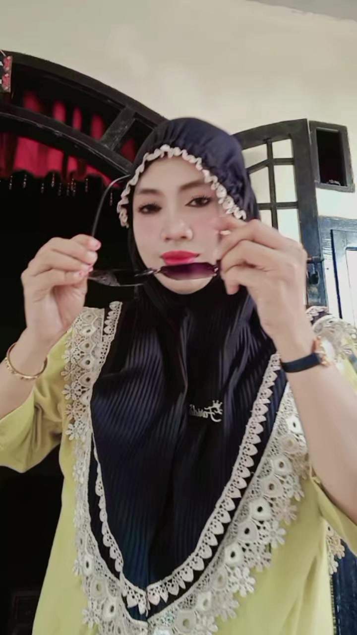 @🌸Bunda&bull;Dhesy🎀🌹
