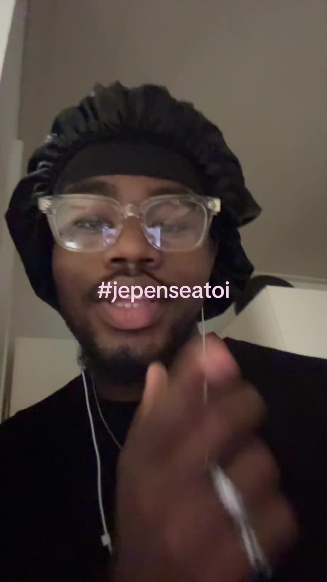 @theonethelov3R